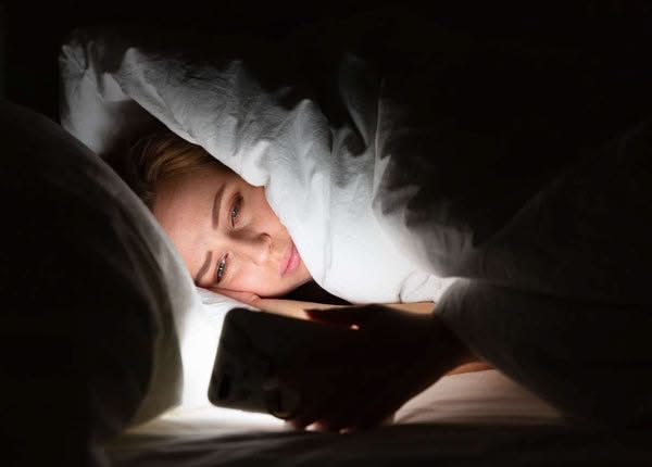 Essential Oil Blends for Better Sleep